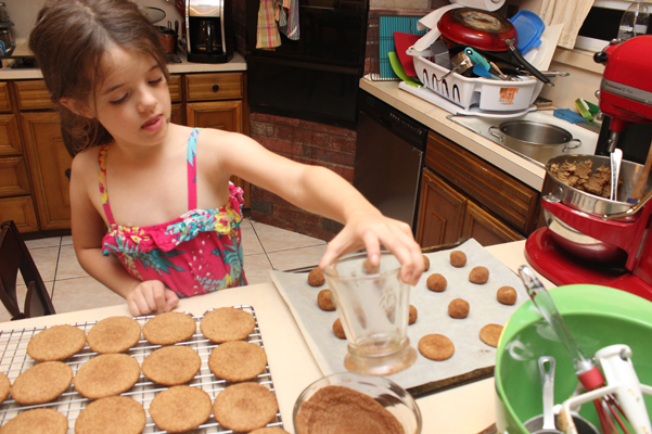 Juliet flattening cookies